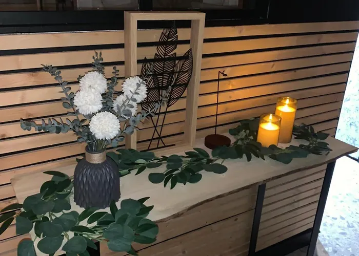 Love Room, La Douce Angevine